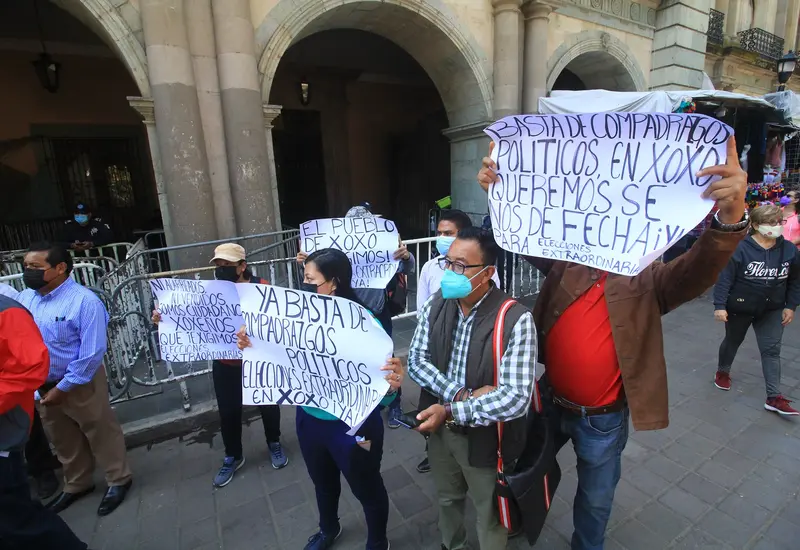 Personas protestando