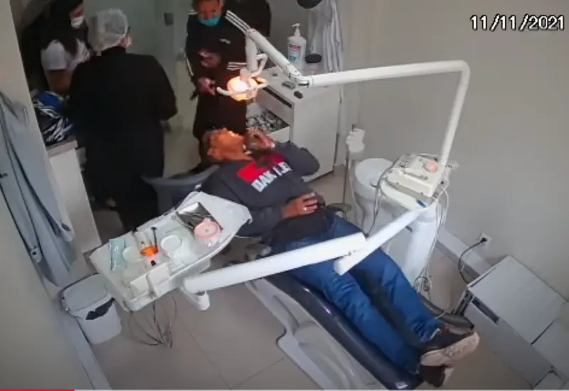 Ladrones interrumpen un tratamiento dental para asaltar al paciente, en pleno consultorio.