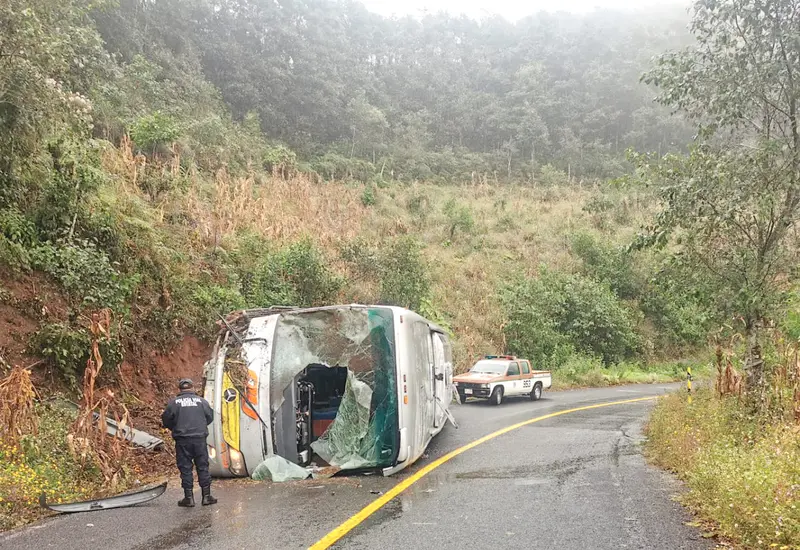 Autobús de pasajeros lesionados