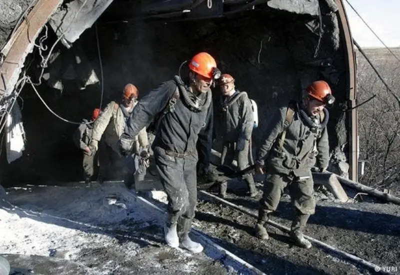 Agencias señalan que entre los muertos hay 46 mineros y seis rescatistas.