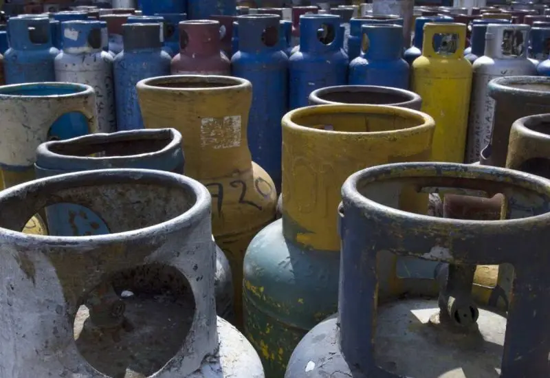 Se recomienda tomar precauciones para evitar incendios en sus hogares debido a los tanques de gas.