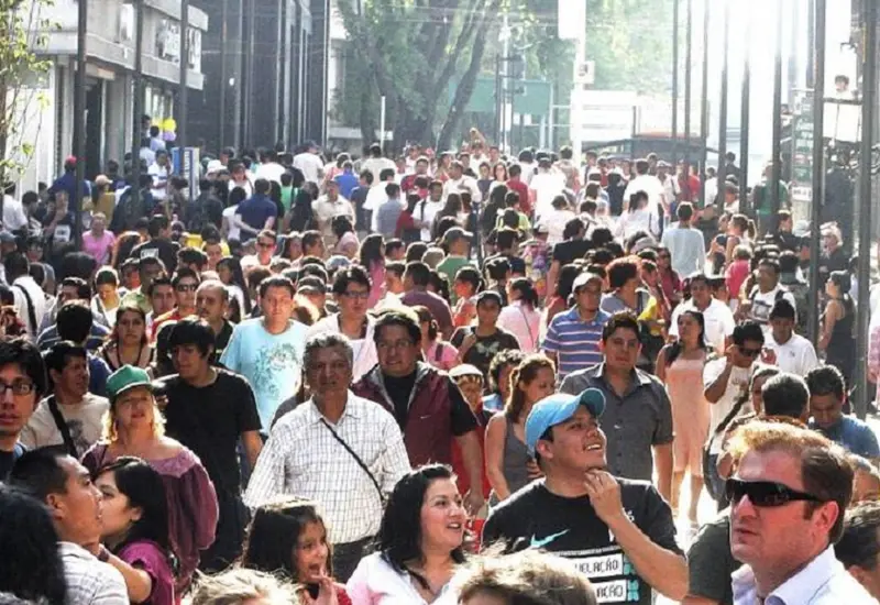Por género, una mayor proporción de hombres (23.1%) tiene ahorros para afrontar emergencias respecto a las mujeres (16.8%).