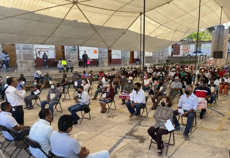 Mitin de Armando Contreras