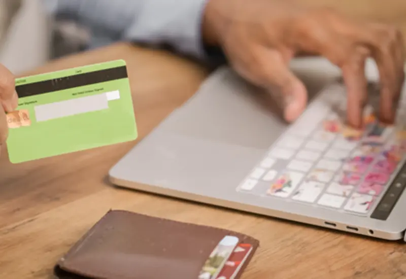Pago en línea con tarjeta