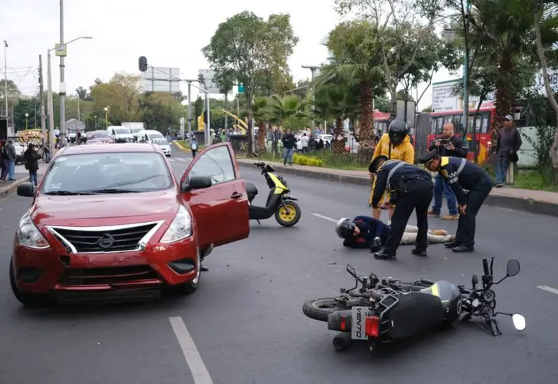 El 97% de conductores consultados considera que es bastante o muy peligroso utilizar el celular mientras se conduce.