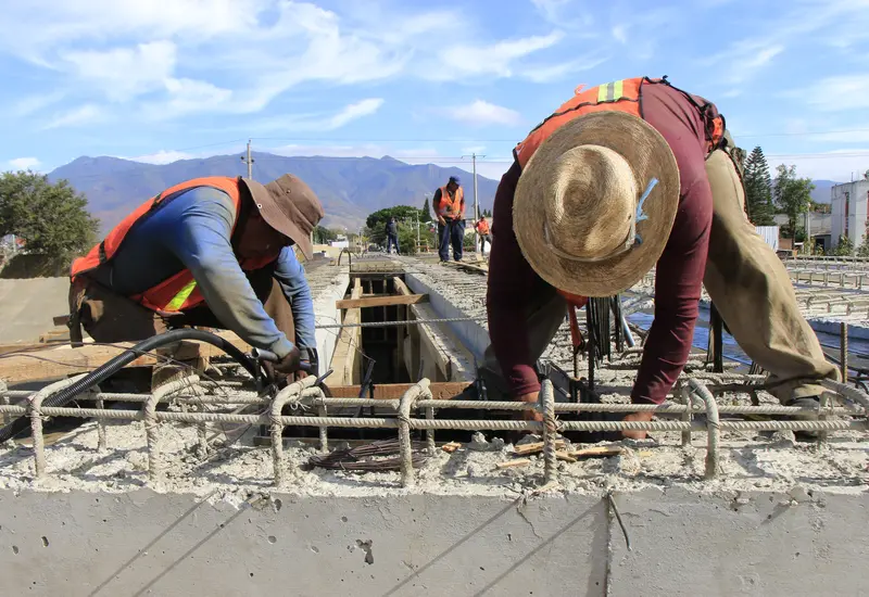 Trabajadores en una construcción