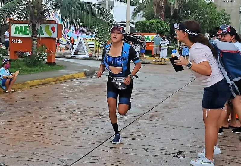 Adriana Carreño en triatlón