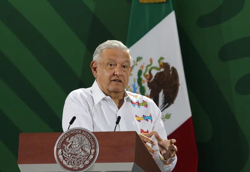  López Obrador también reiteró su decisión de mantener para la nación la propiedad del litio. Foto: Agencia Reforma