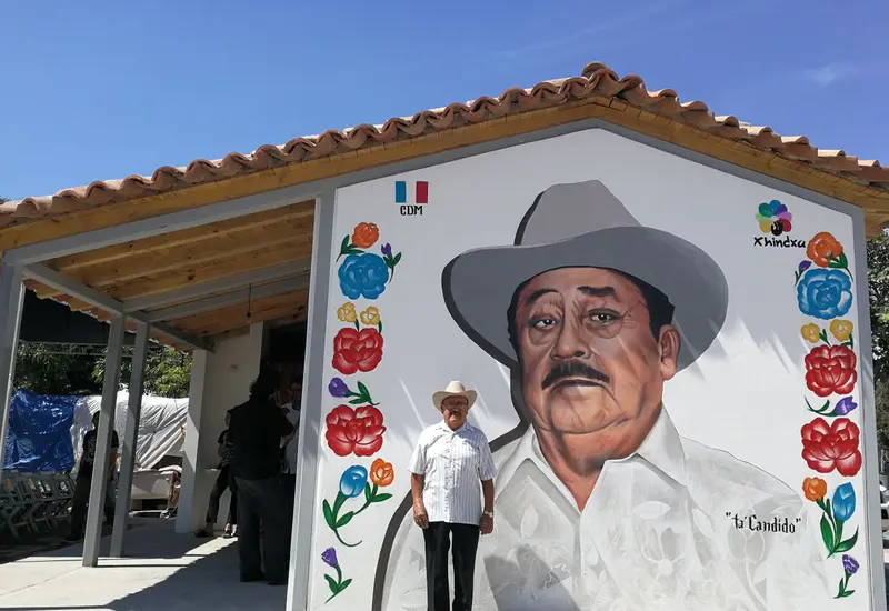  Don Cándido Carrasco fue el mejor representante de la pintura popular de Juchitán.