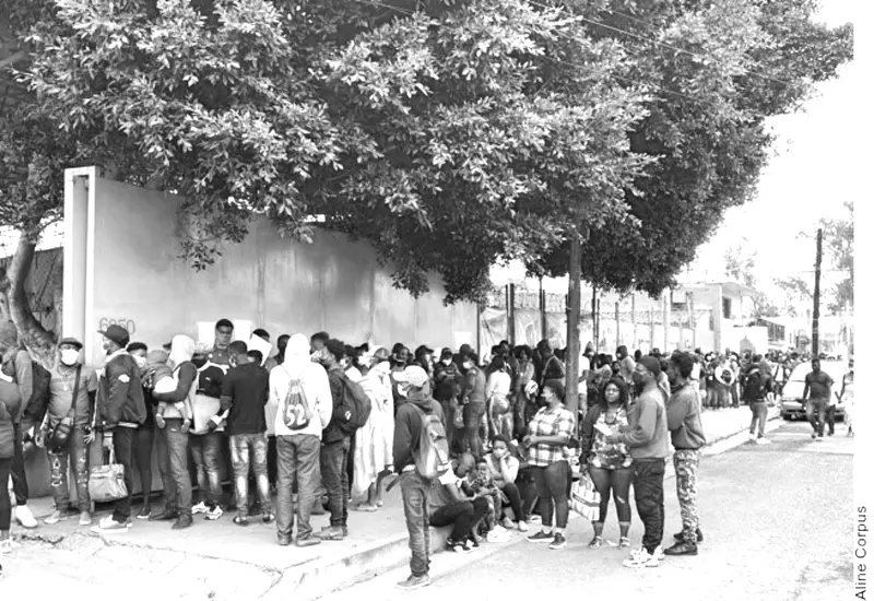 Todos esperan por el tramite para ser refugiados en México. Foto: Agencia Reforma