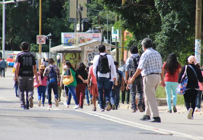  Es en las defunciones notificadas por COVID-19 donde a Oaxaca le ha costado más trabajo lograr una disminución. (Mario Jiménez Leyva) 