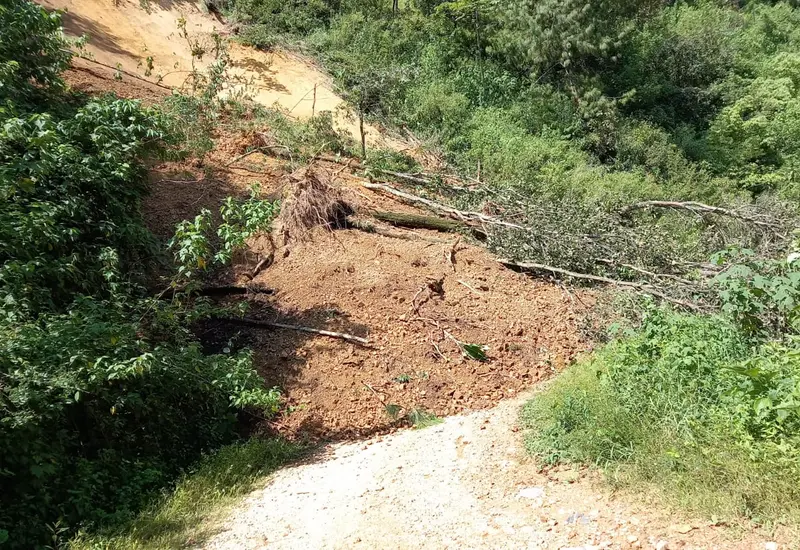 Las fuertes lluvias han provocado daños en caminos de la Mixteca.