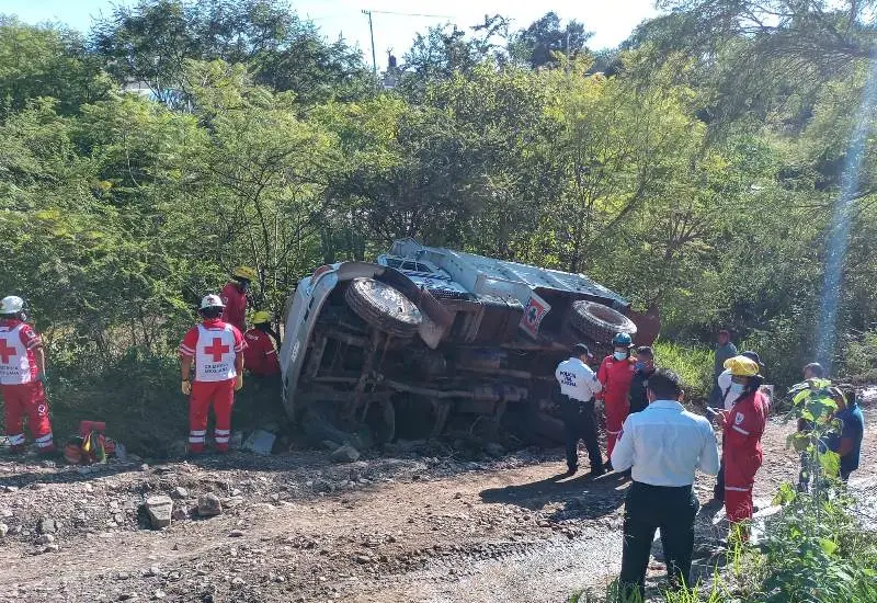 El conductor fue trasladado a una clínica.