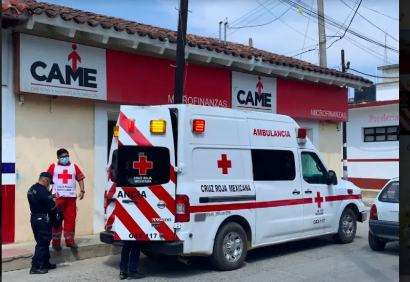 Ambulancia en Juchitán