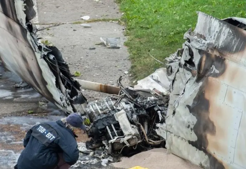 El accidente ocurrió el pasado 2 de octubre dejando un pasajero muerto, mientras que el piloto permanece en el hospital con heridas de gravedad.