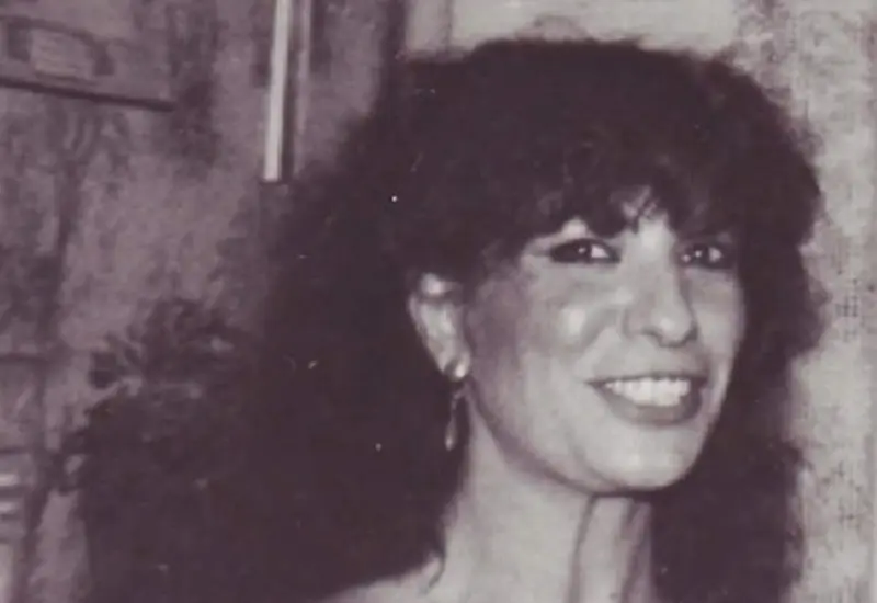 Mujer española sonriendo