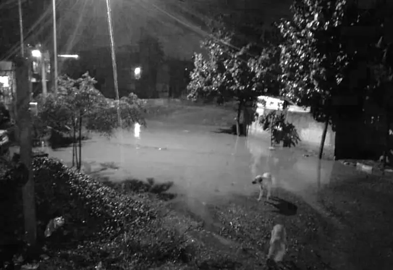 Se registraron inundaciones en diferentes zonas de la ciudad.