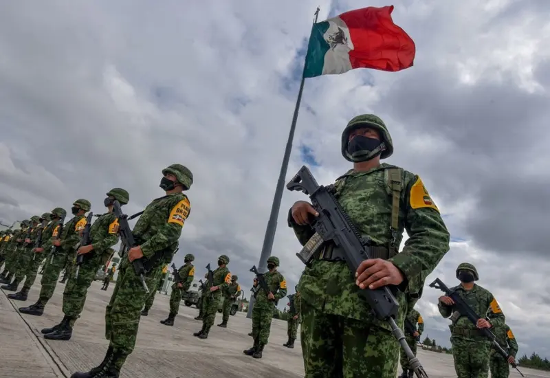 Militares, bandera de México