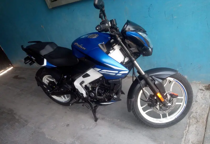 Moto azul