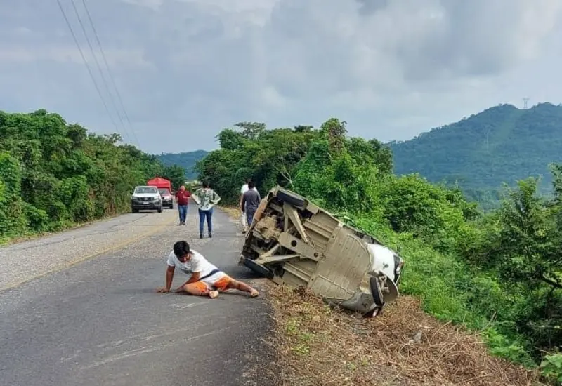 Se accidenta conductor de mototaxi