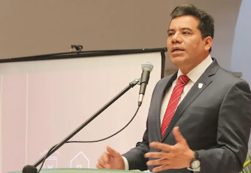 Eduardo Bautista rector uabjo