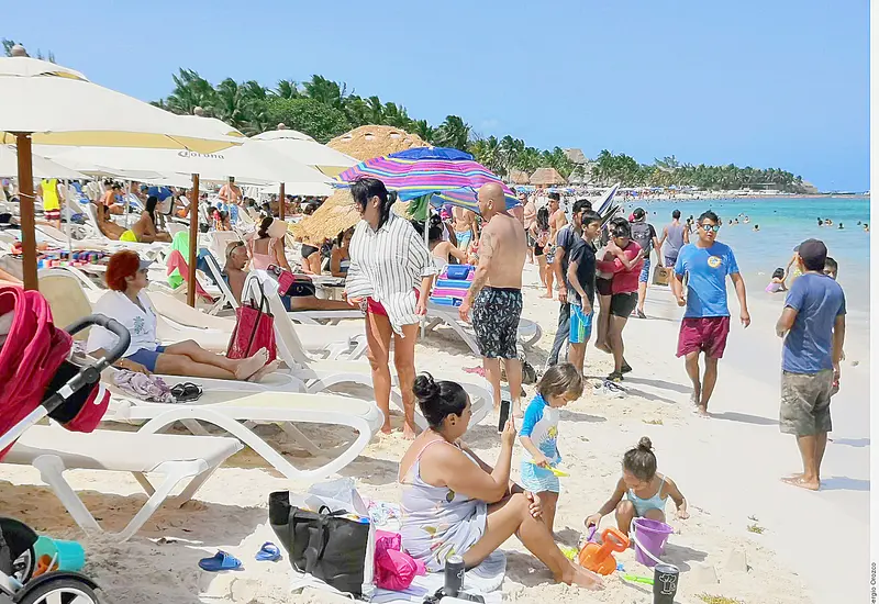 Vacacionistas en la Riviera Maya