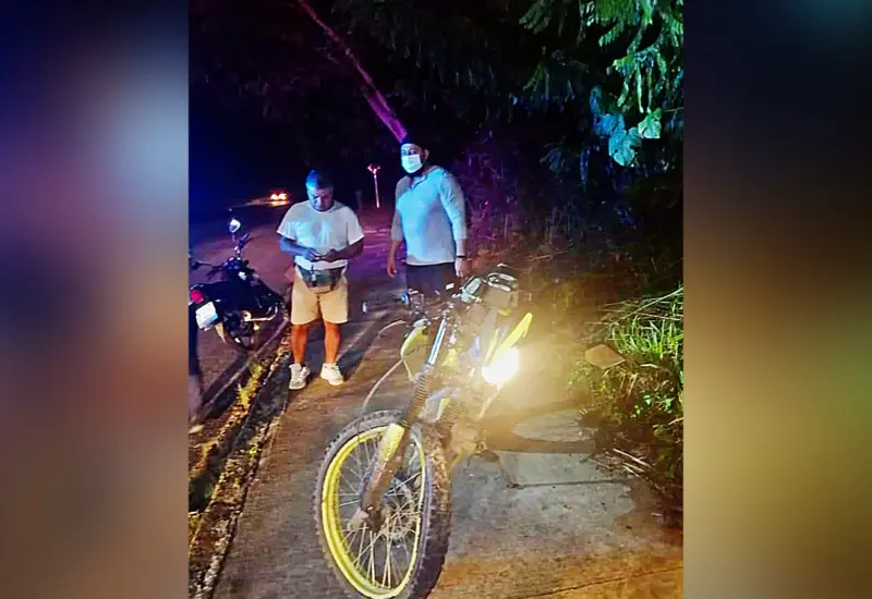 Motociclistas accidentados en la calle