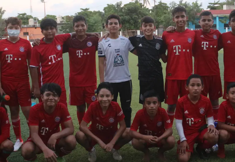 Jugadores de Vela Sports.