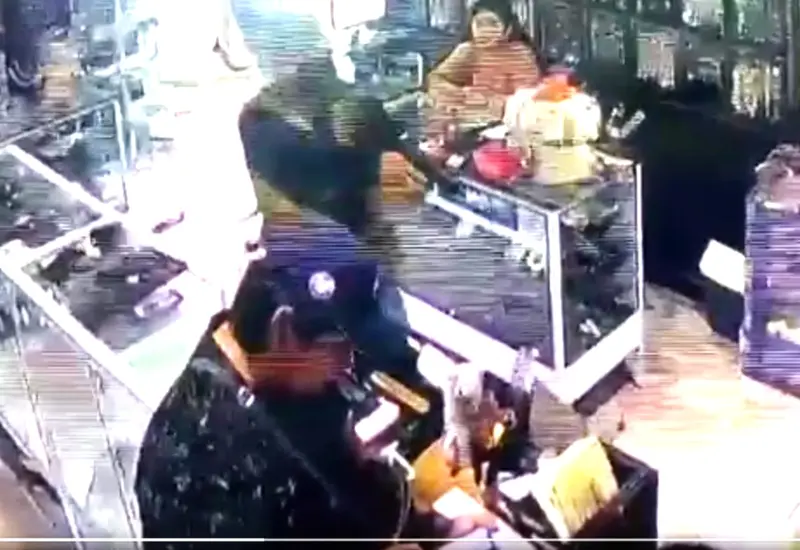 Asalto en tienda