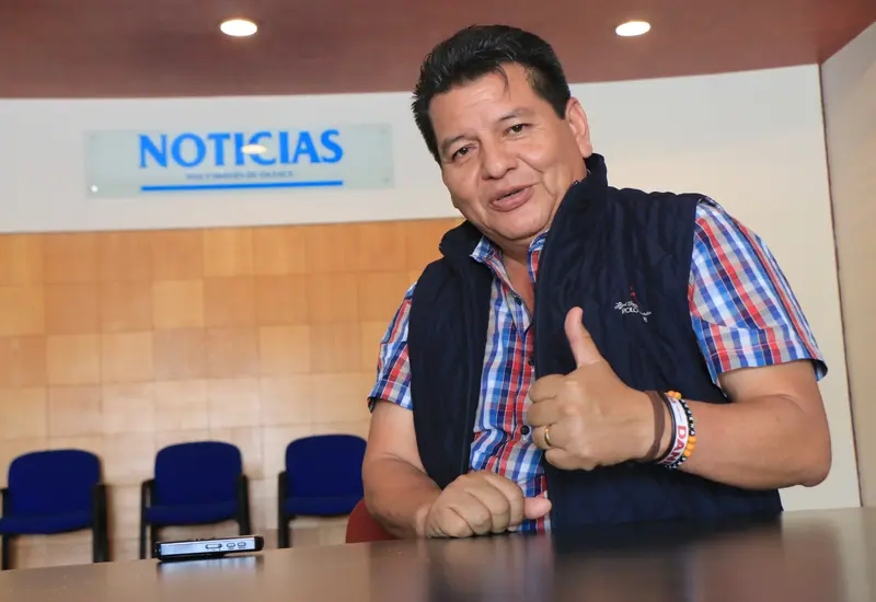 Daniel Méndez Sosa, presidente municipal electo de Salina Cruz, visitó esta casa editorial.