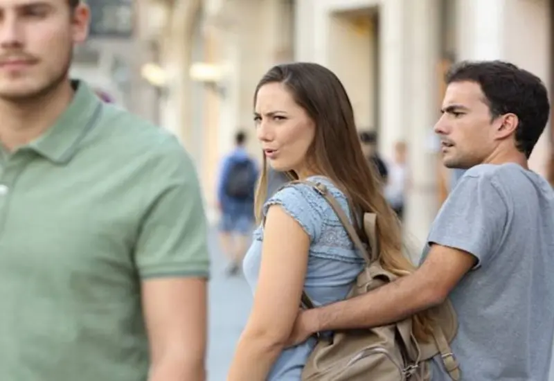 La reforma plantea la necesidad de incluir la unión entre una mujer y varios hombres con el fin de enmendar la desigualdad en razón de género y ofrecer paridad en las leyes.