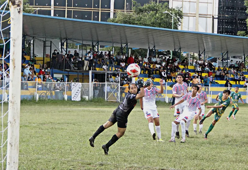 Jugadores de Antequera FC y Chiapas