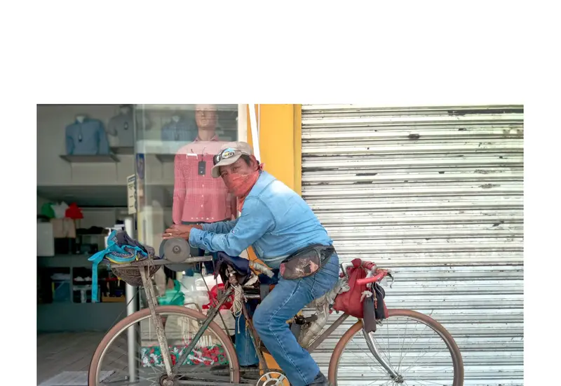 ciclista estacionado