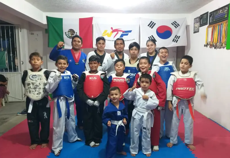 Dinastía Santos forja taekwondoínes