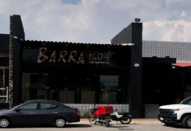 Fachada del bar Barra 1604 en Salamanca