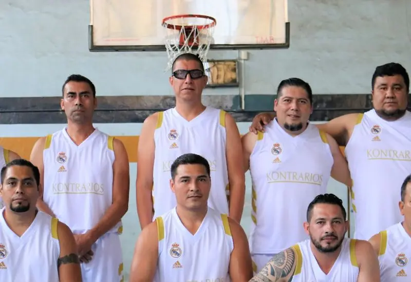 Equipo de basquetbol Kontrarios