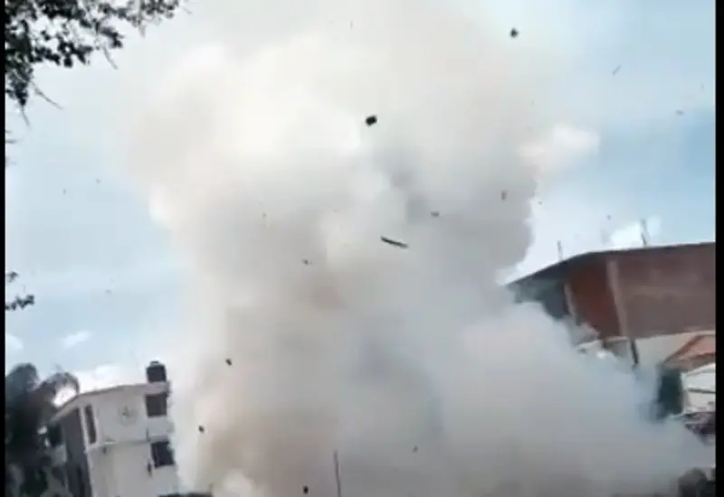 Explotan cohetes