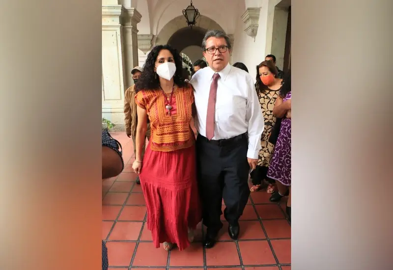 Ricardo Monreal y Susana Harp