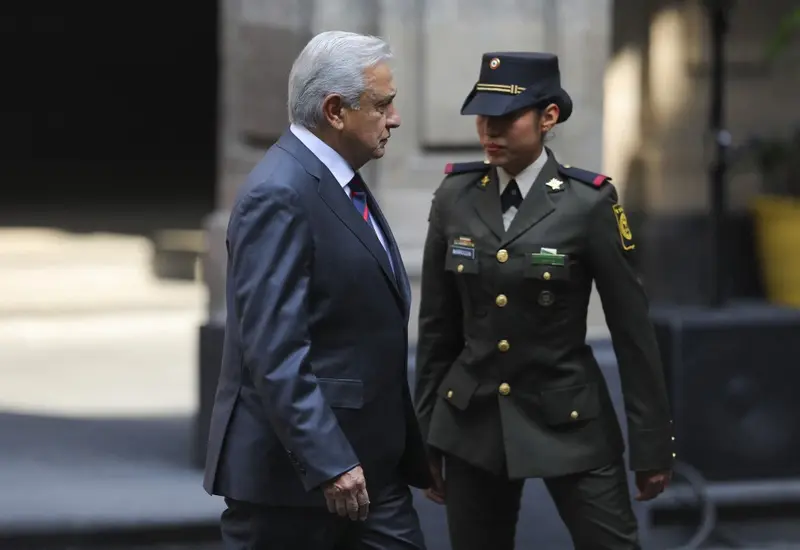 amlo-y-militar