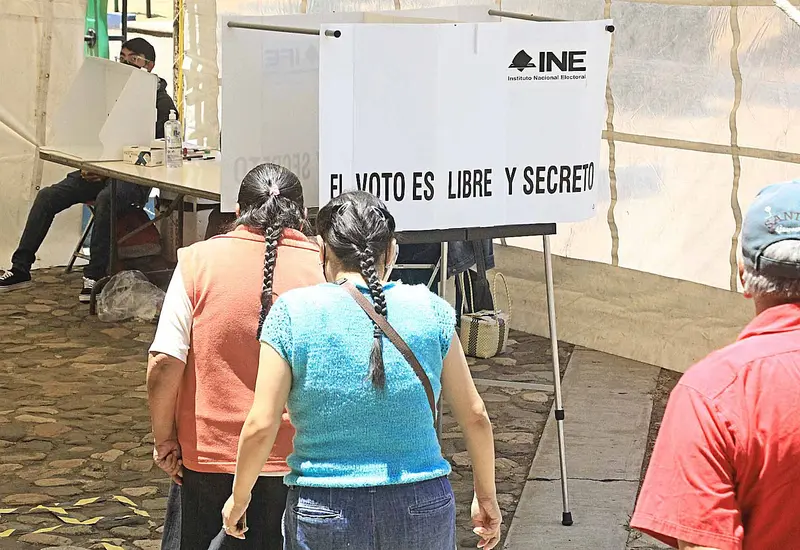 gente-formada-para-votar 