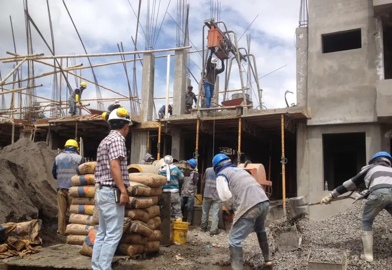 trabajadores-en-obra