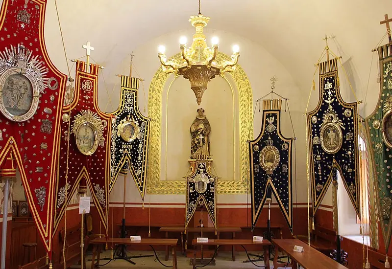 estandartes-relicarios-catedral-oaxaca 