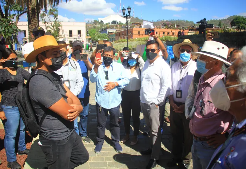 guías de turistas detenidos