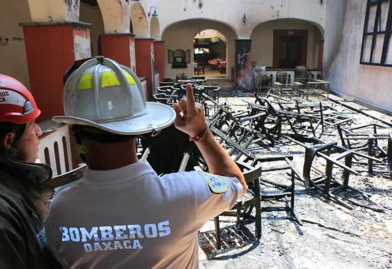 bomberos-en-hotel