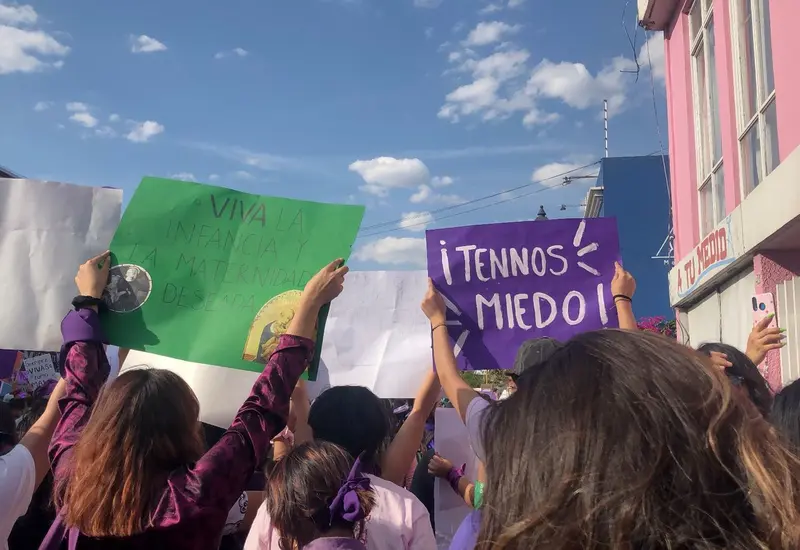 mujeres-protestantes