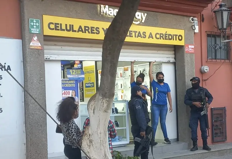 tienda-de-celulares-robada