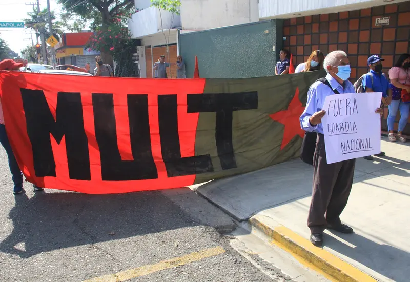mult-protesta