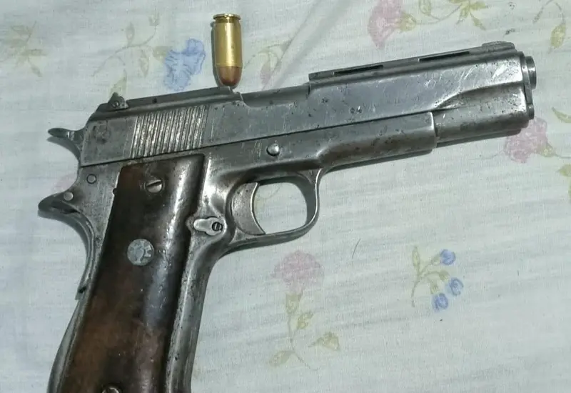pistola-con-bala