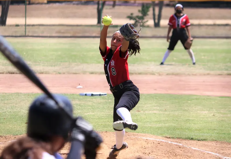 jugadora-softbol