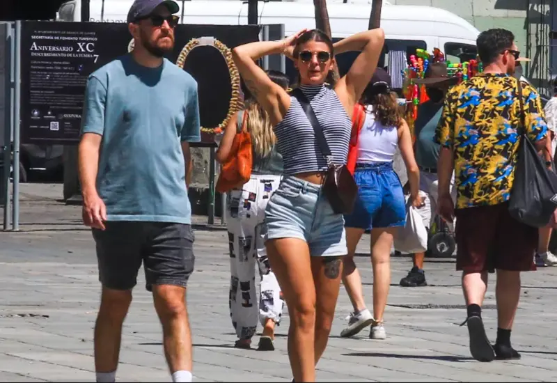turistas_en_la_capital